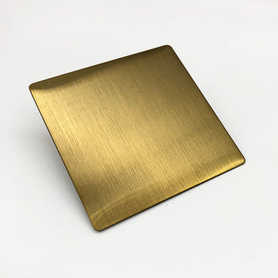 bom preço O ouro de JIS PVD chapeou a folha de aço inoxidável escovada 2mm placa de aço inoxidável de 304 linhas finas on-line